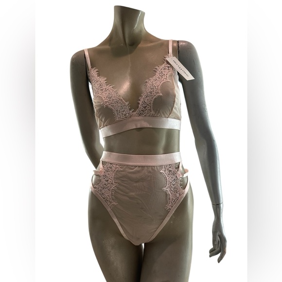 oh la la cheri Other - Oh La La Cheri  Sheer High Waisted Lace Bra Set- NWT